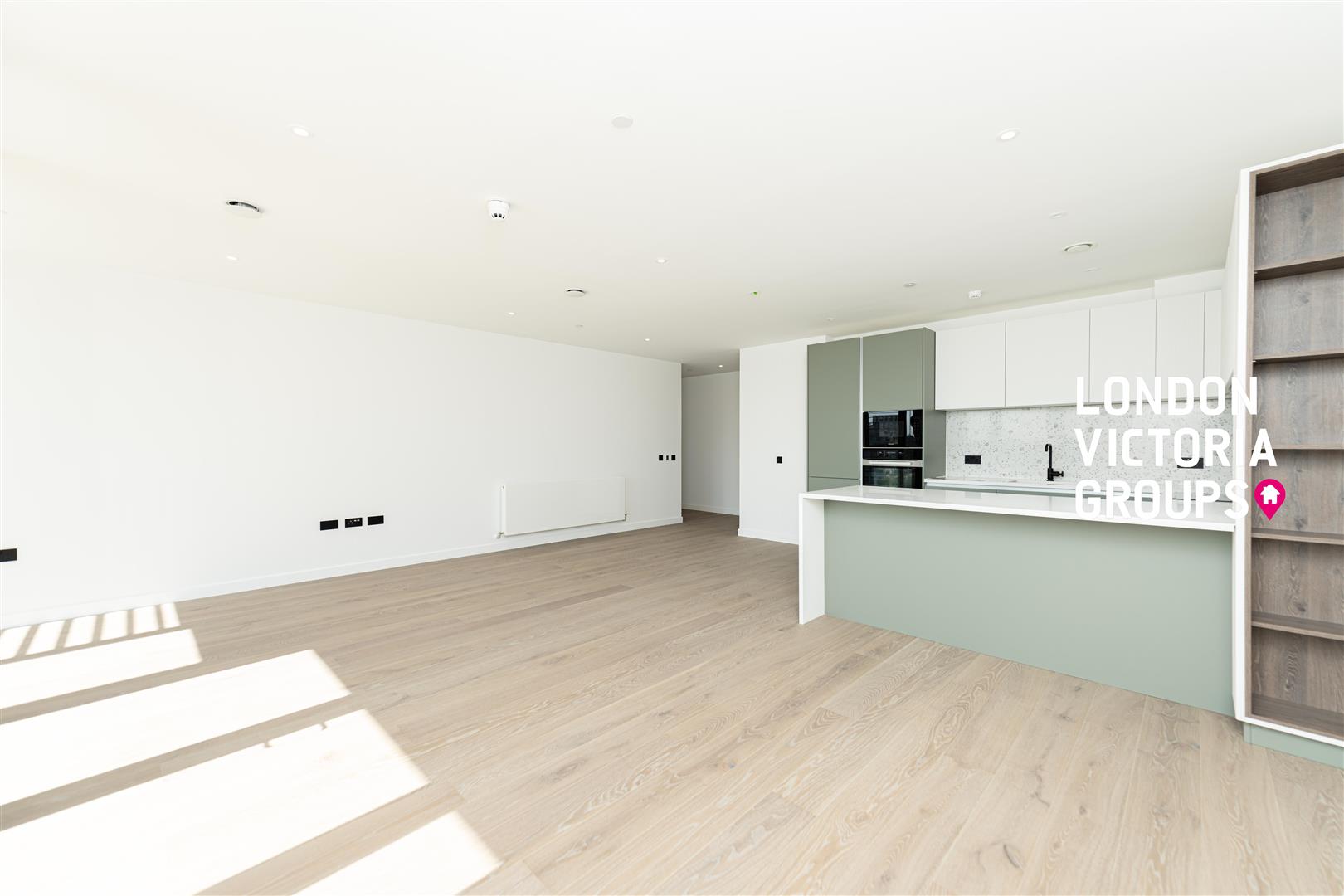 2 bed property in Herland Court, Carnwath Road, London
